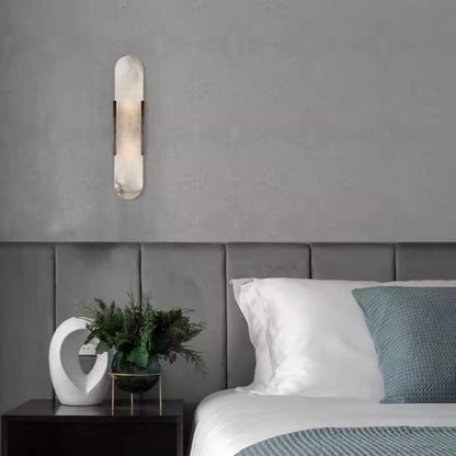 Marbela | Vägglampa i naturmarmor med G4 sockel för sovrum, hall och trappbelysning