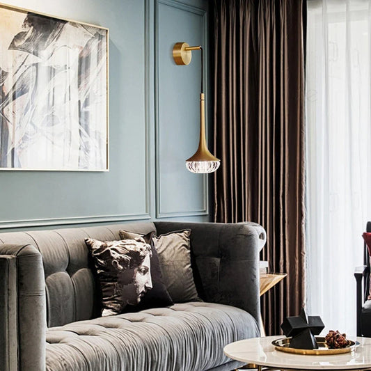 Modern vägglampa i guld med kristall och LED för sovrum och vardagsrum