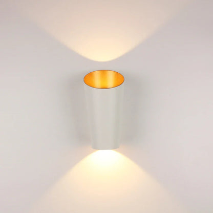 Modern LED-vägglampa i aluminium – för inomhus och utomhusbruk