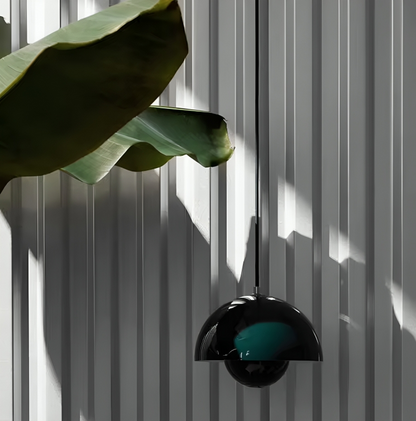 Dansk design taklampa med blomformad halvcirkelskärm och varm LED belysning för kök matsal och vardagsrum