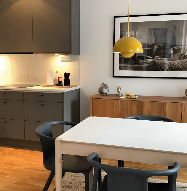 Dansk design taklampa med blomformad halvcirkelskärm och varm LED belysning för kök matsal och vardagsrum