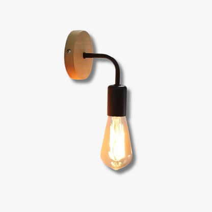 Eldra | Modern retro vägglampa i trä och järn med stilfull design