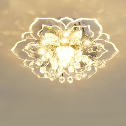 Modern taklampa med kristalldetaljer i blomdesign