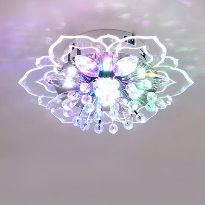 Modern taklampa med kristalldetaljer i blomdesign