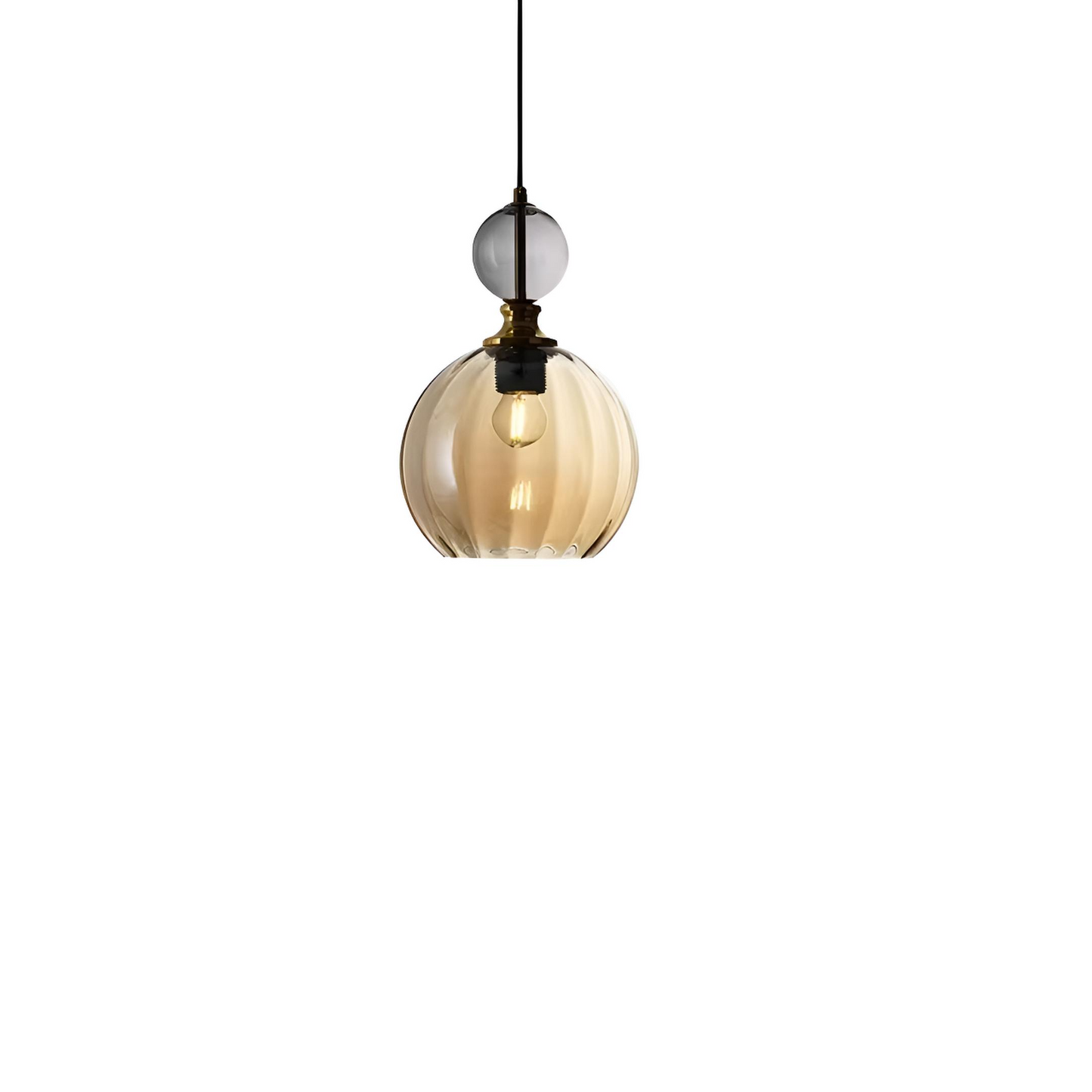 Färgglad glasboll pendellampa – exklusiv nordisk design för matsal och vardagsrum