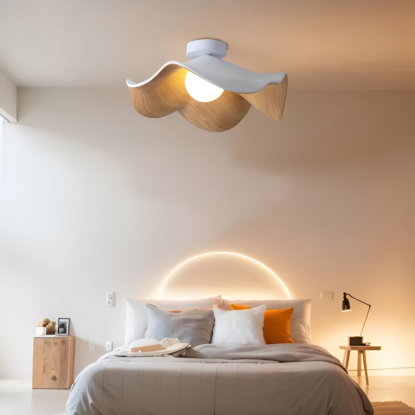 Nordisk Blomformad Taklampa i Resin – Modern Plafond för Inomhusbelysning