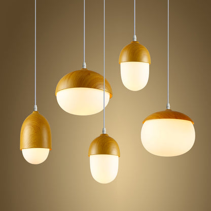 Modern taklampa i frostat glas och träfinish med justerbar höjd för kök matsal vardagsrum