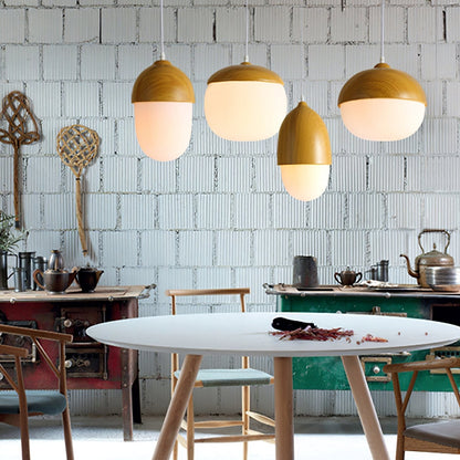 Modern taklampa i frostat glas och träfinish med justerbar höjd för kök matsal vardagsrum