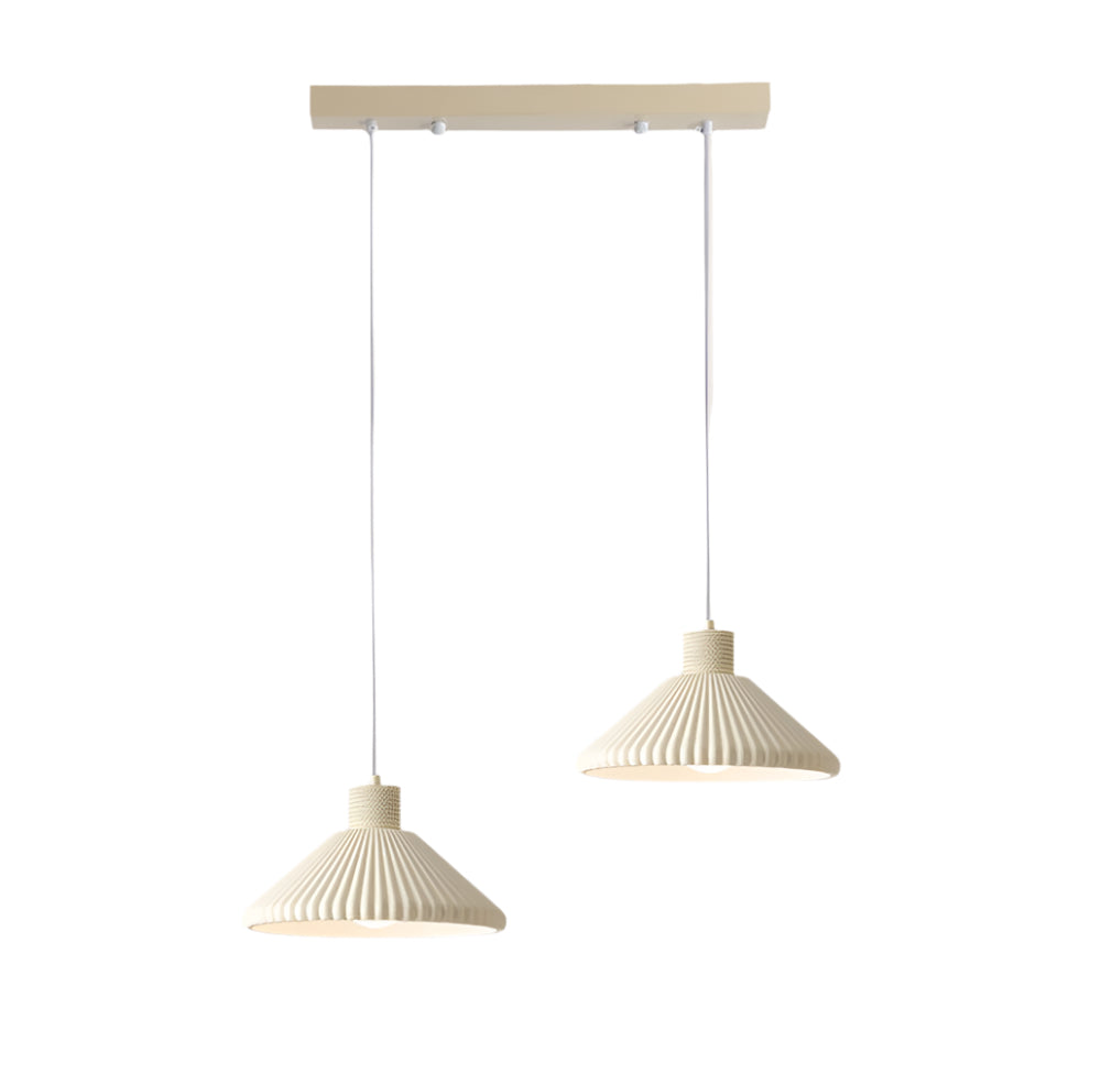 Nordisk plisserad pendellampa i resin – stilren design för hem och café