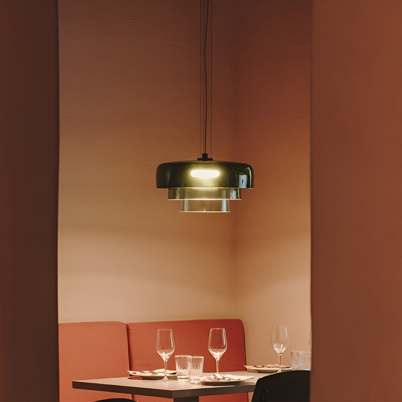 Nordisk färgad glaspendel med LED för matsal vardagsrum och bar