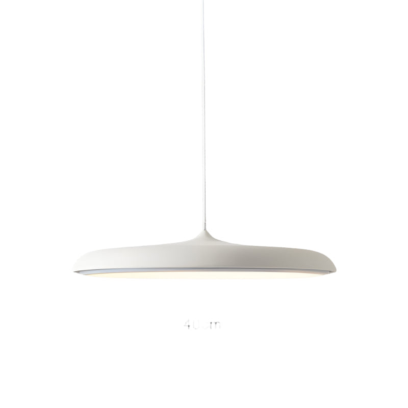 Modern pendellampa i metall med UFO-inspirerad design för matsal kök bar