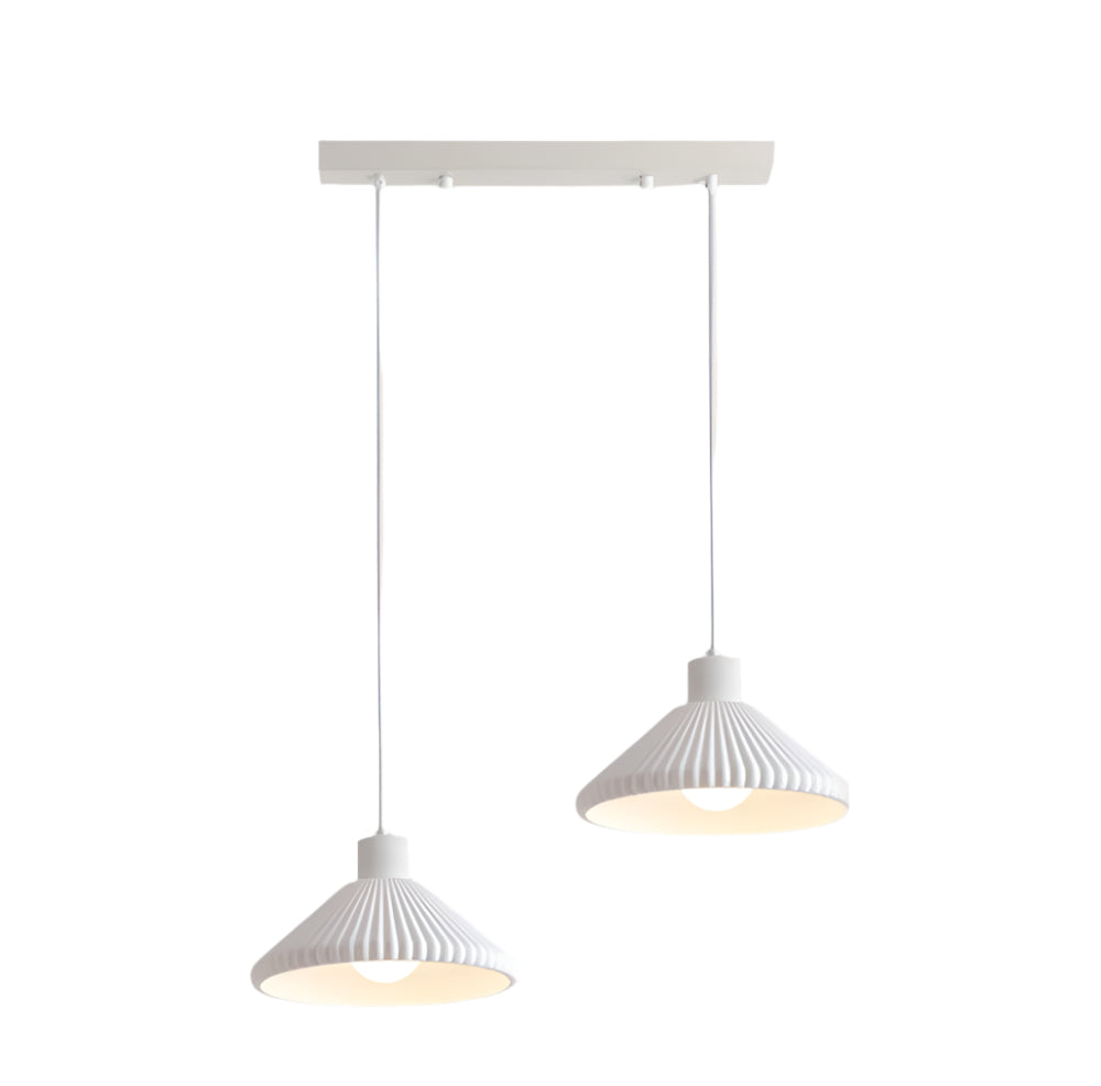 Nordisk plisserad pendellampa i resin – stilren design för hem och café