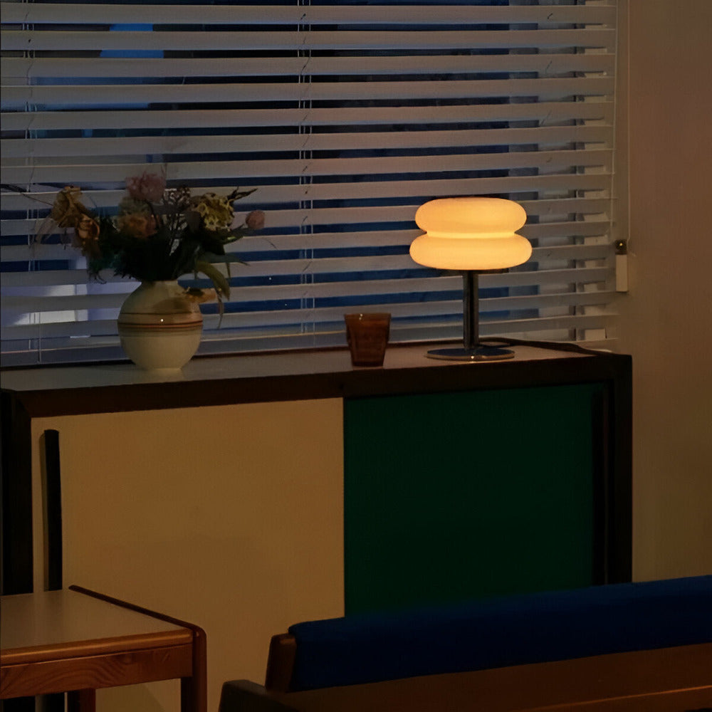 Färgglad glas bordslampa med varm LED belysning och modern design för vardagsrum sovrum och kontor