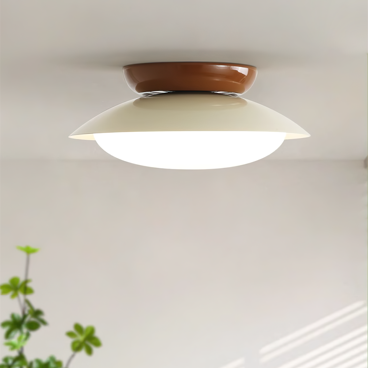 Modern taklampa i metall med retrodesign – LED plafond i mid-century stil för vardagsrum, sovrum och hall