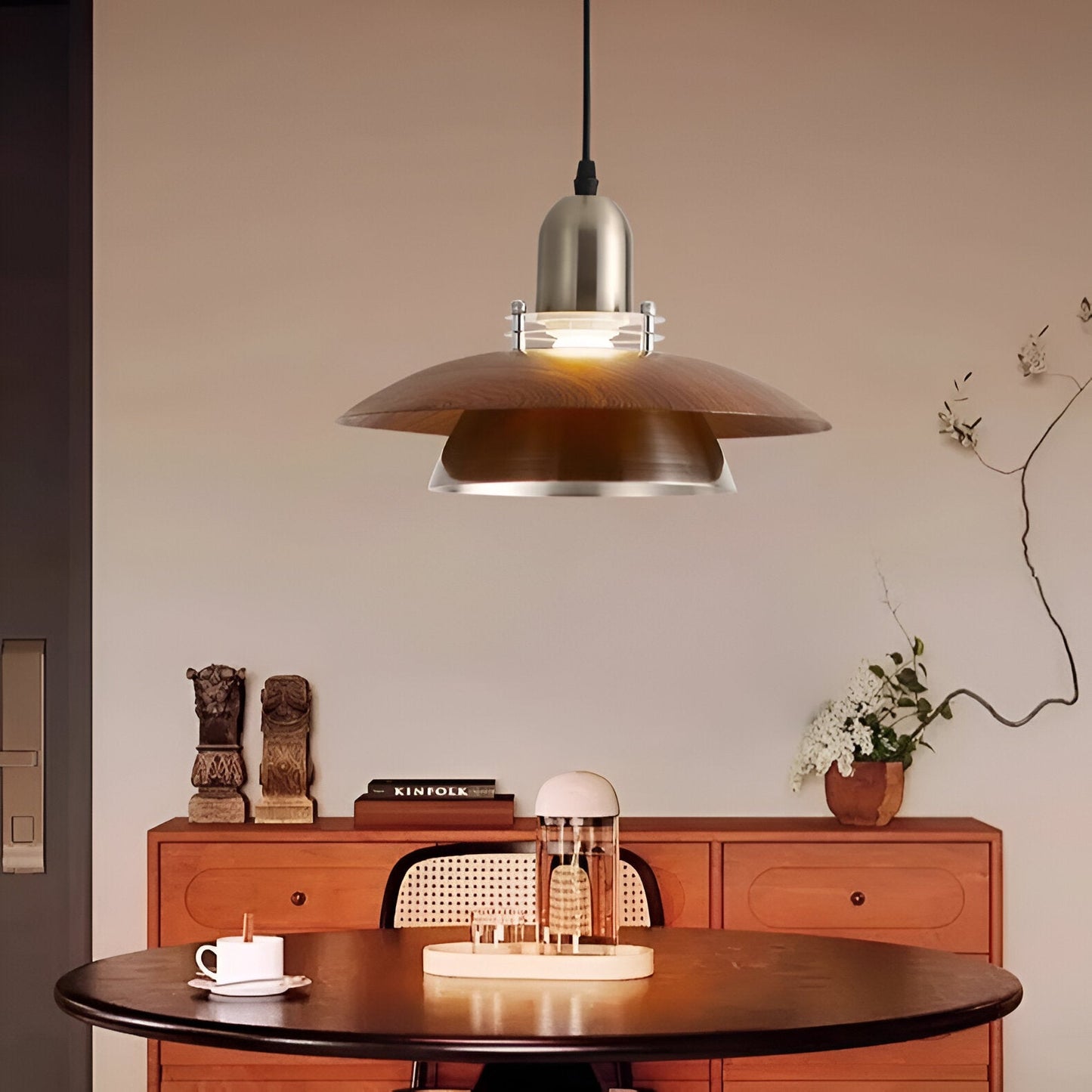 Retro pendellampa i smidesjärn med flygande tefat-design för matsal bar och vardagsrum