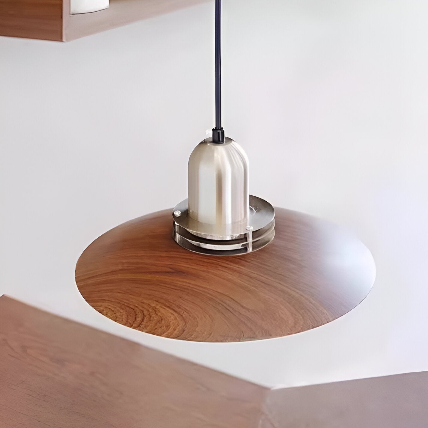 Retro pendellampa i smidesjärn med flygande tefat-design för matsal bar och vardagsrum