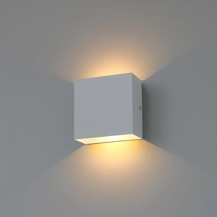 Modern vägglampa i aluminium 6W LED – minimalistisk design för vardagsrum och sovrum