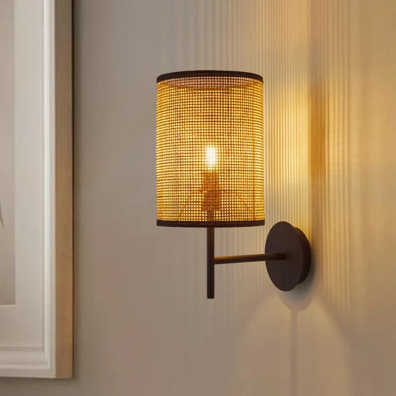 Wabi Sabi Vägglampa i Rattan – handgjord japansk design