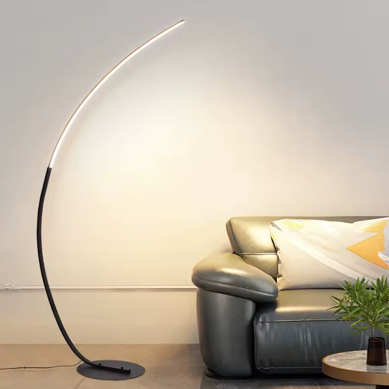 Arkel | Nordisk LED hörn-golvlampa med fjärrkontroll och dimbar funktion