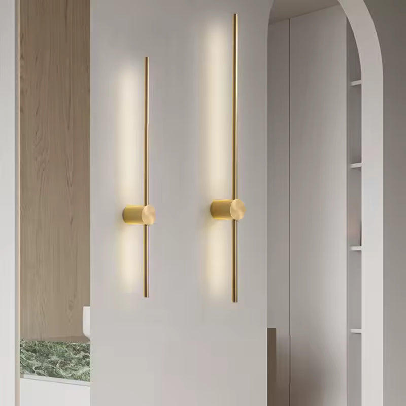 Arvia | Modern lång LED vägglampa i minimalistisk design för stilren inredning