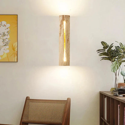 Art Deco vägglampa i sten och trä med naturlig atmosfär