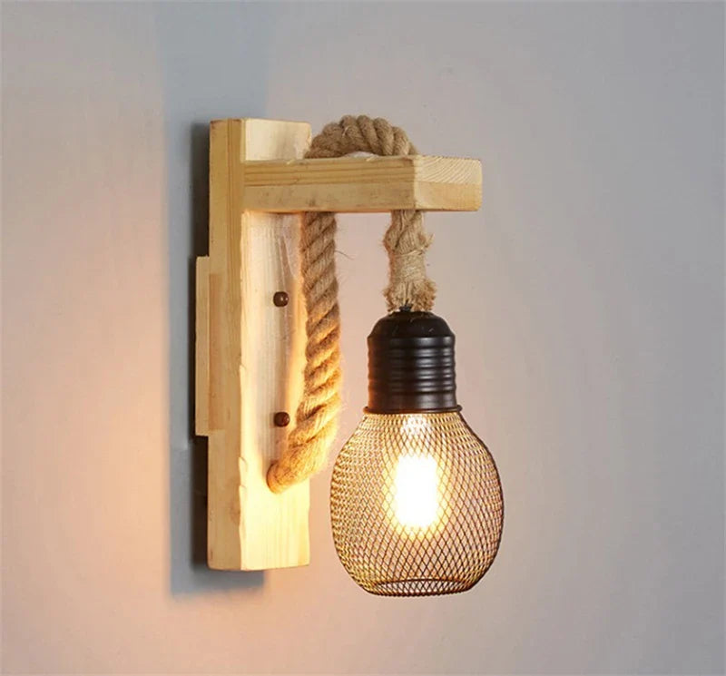 Vägglampa i trä och rep – vintage industriell design för sovrum, vardagsrum och hall