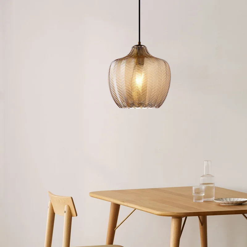 Nordisk vågig glastakpendel med LED – minimalistisk och elegant design