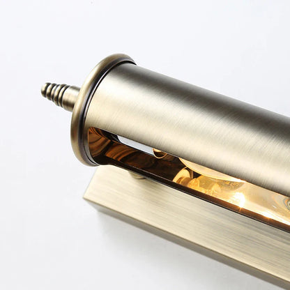 Vägglampa i vintageinspirerad bronsdesign med utbytbar E14-ljuskälla