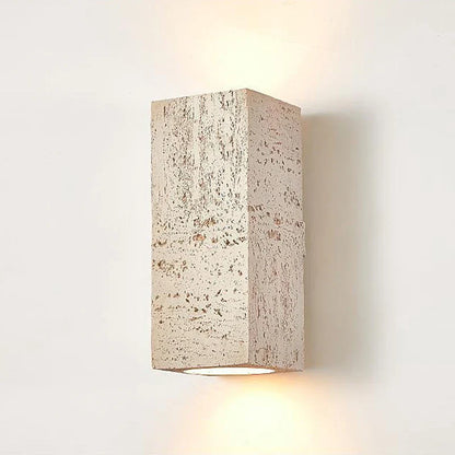 Wabi-sabi vägglampa i betong med nordisk design och varm LED-belysning