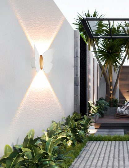 Vattentät fjärilsformad vägglampa i aluminium för utomhusbruk