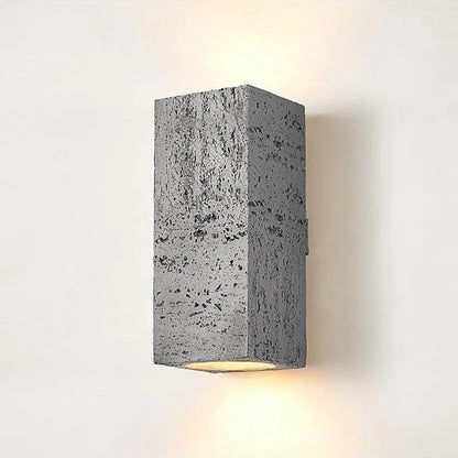 Wabi-sabi vägglampa i betong med nordisk design och varm LED-belysning