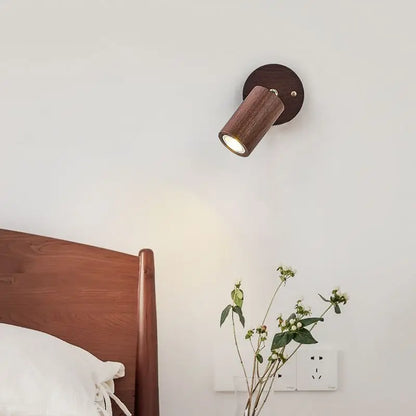 Japansk vägglampa i valnötsträ med justerbart ljus och kedjeswitch
