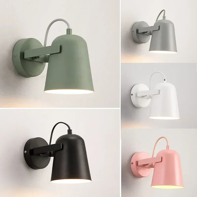 Vägglampa i metall med nordisk minimalistisk design och varm LED-belysning