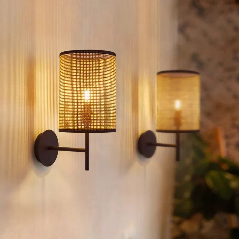 Wabi Sabi Vägglampa i Rattan – handgjord japansk design