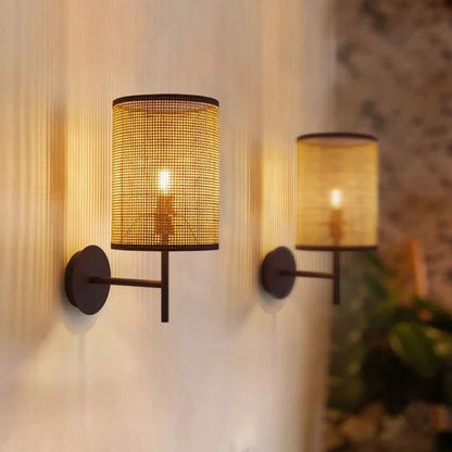 Wabi Sabi Vägglampa i Rattan – handgjord japansk design