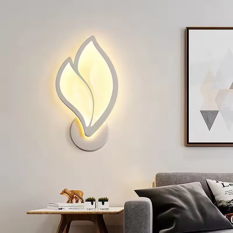 Varo | Modern vägglampa med LED-belysning uppåt och nedåt för stilren effekt
