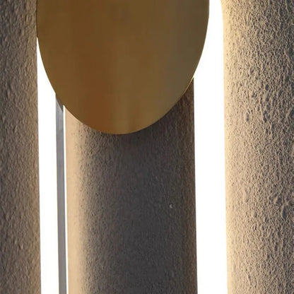 Modern nordisk vägglampa i metall – elegant LED-belysning för sovrum, vardagsrum och hotell