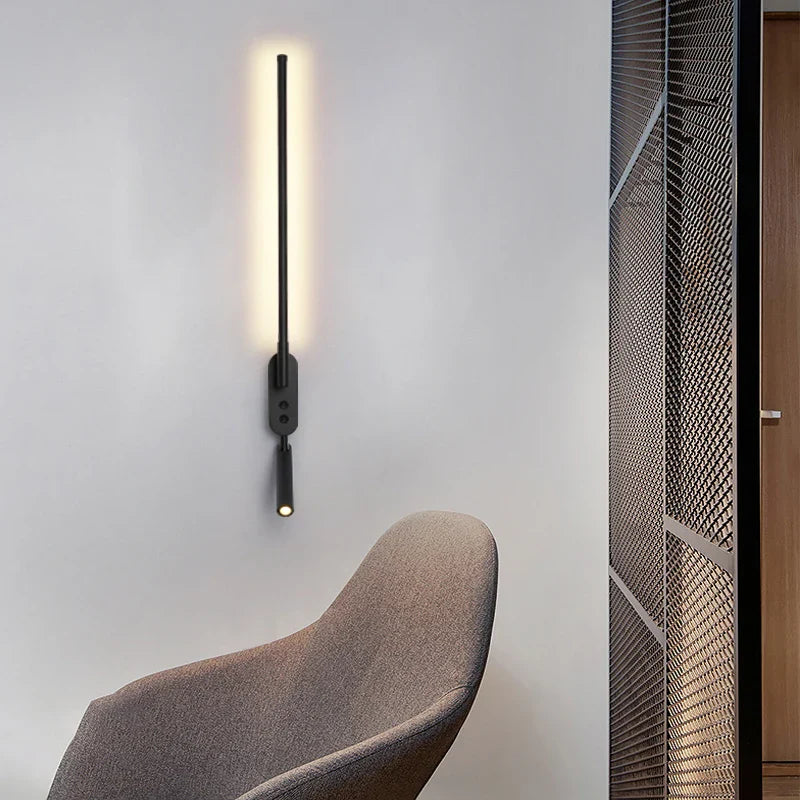 Minimalistisk vägglampa i metall med justerbar LED-belysning
