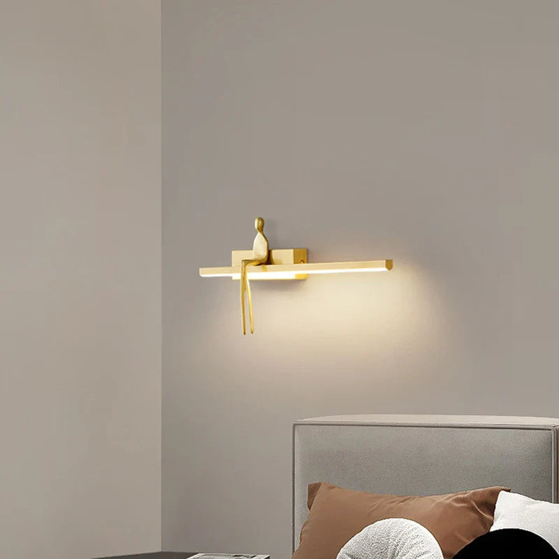 Lyxig nordisk vägglampa i koppar med italiensk minimalistisk design