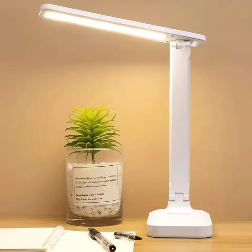 Lumaflex | Vikbar LED skrivbordslampa med touchfunktion och modern design