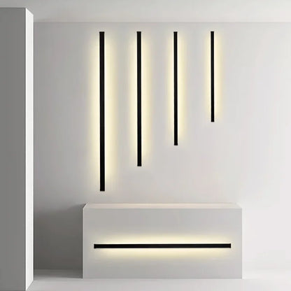 Modern lång LED-vägglampa i minimalistisk design – för vardagsrum, matsal och trappor