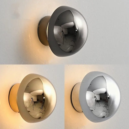 Nordisk LED-vägglampa i järn och akryl – modern belysning för hemmet