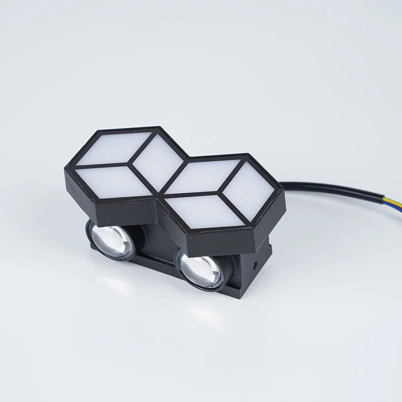 Modern vattentät vägglampa i aluminium – för inomhus och utomhusbruk