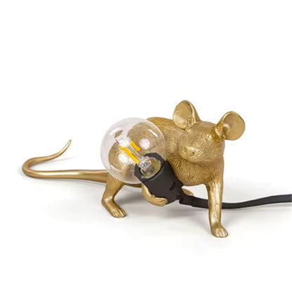 Ratlamp – Dekorativ bordslampa i harts med musdesign och unik inredningsdetalj