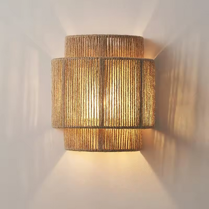 Ravela | Vägglampa med rustik design i hamparep och stilfull karaktär