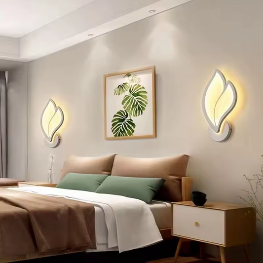Varo | Modern vägglampa med LED-belysning uppåt och nedåt för stilren effekt