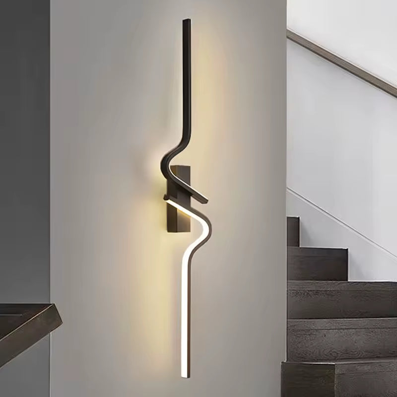 Lunara | LED vägglampa upp och ner i matt svart med modern stilren design