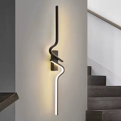 Lunara | LED vägglampa upp och ner i matt svart med modern stilren design
