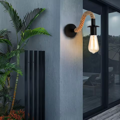 Noster | Vägglampa i järn med hamparep och rustik design för hemmet