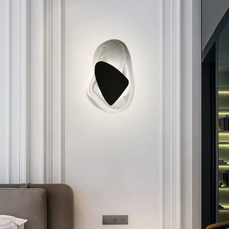 Velto | LED vägglampa med upp- och nedåtriktat ljus i modern design